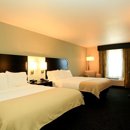 Holiday Inn Express & Suites Marion Northeast By Ihg Δωμάτιο φωτογραφία