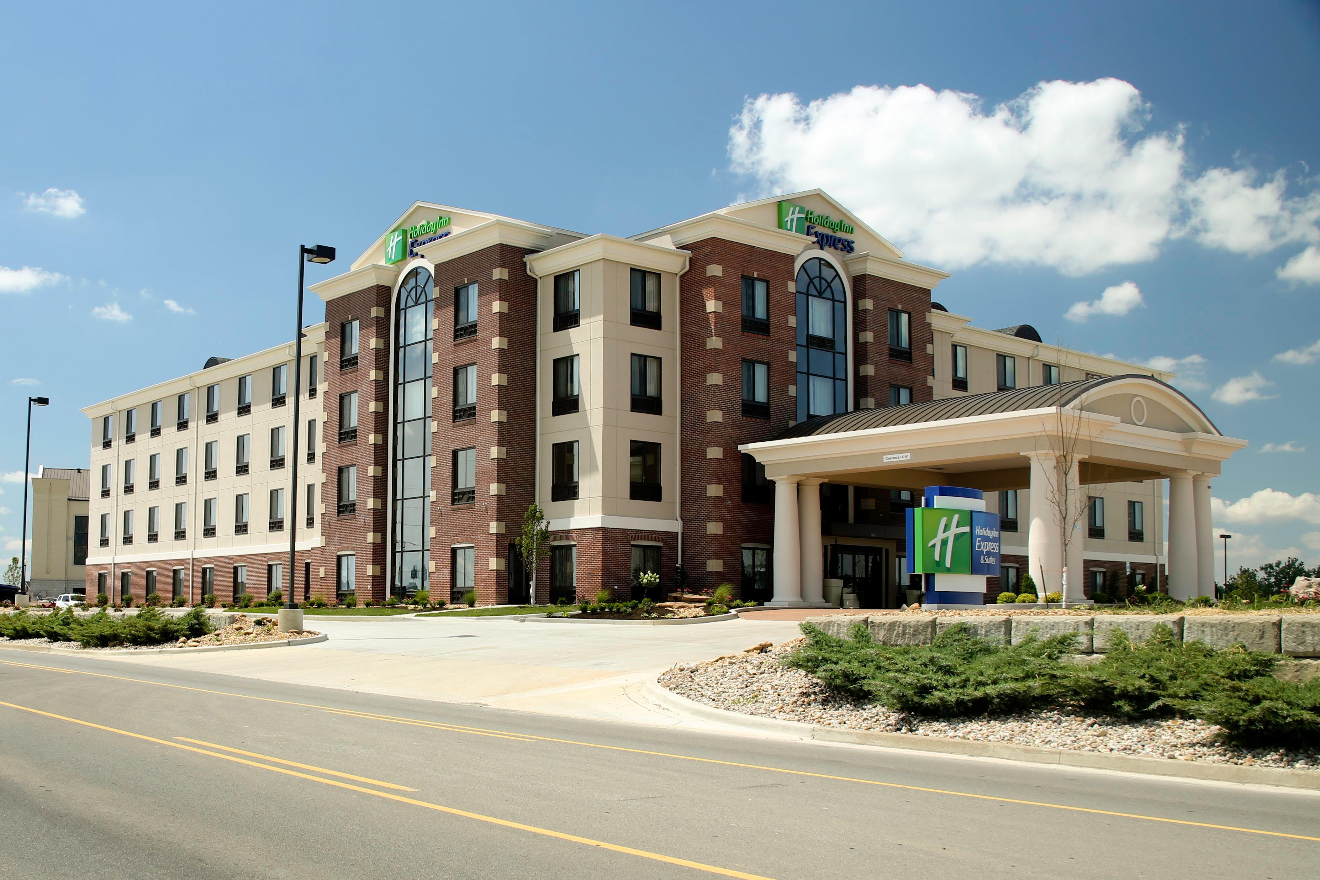 Holiday Inn Express & Suites Marion Northeast By Ihg Εξωτερικό φωτογραφία