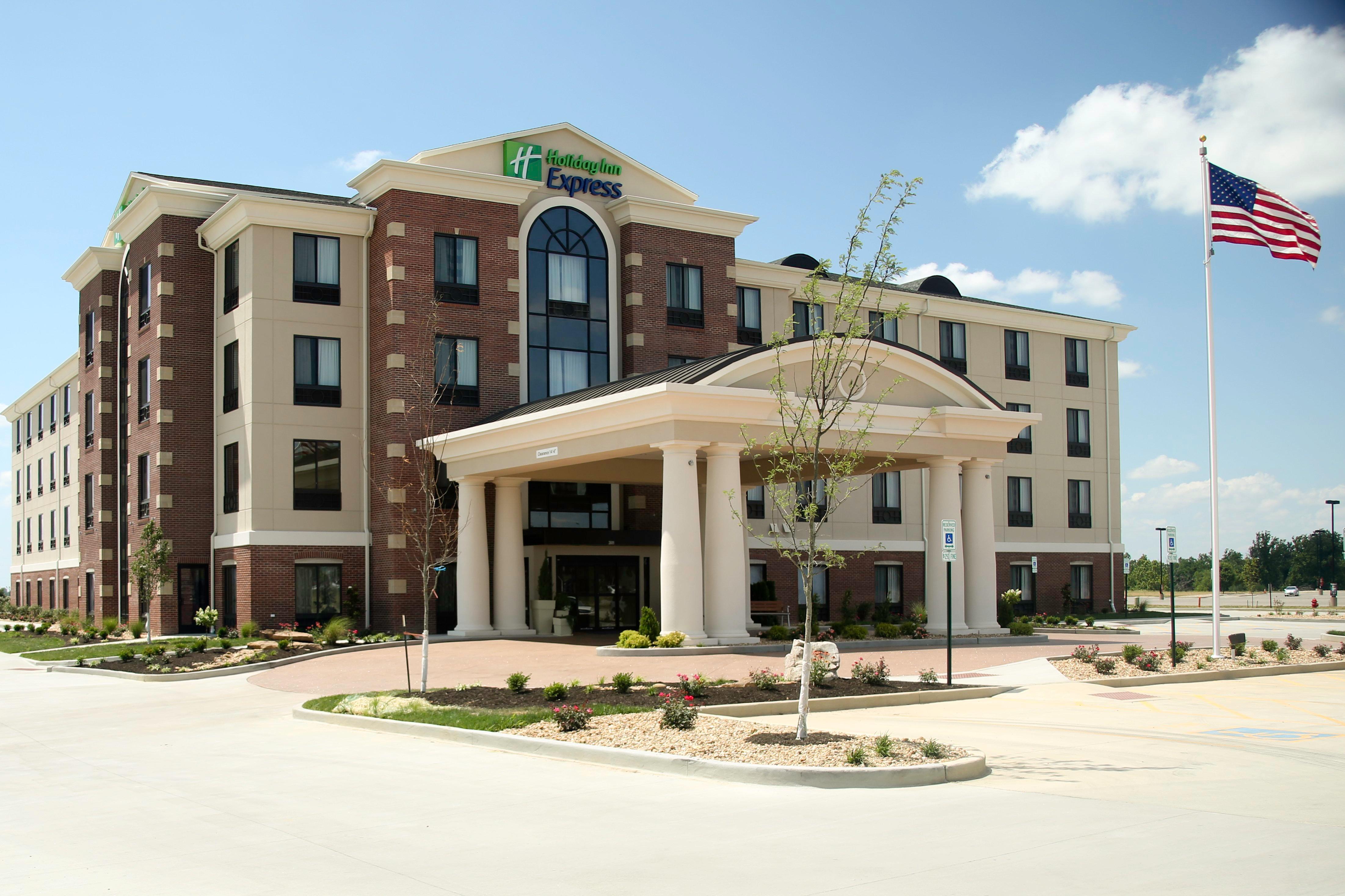 Holiday Inn Express & Suites Marion Northeast By Ihg Εξωτερικό φωτογραφία