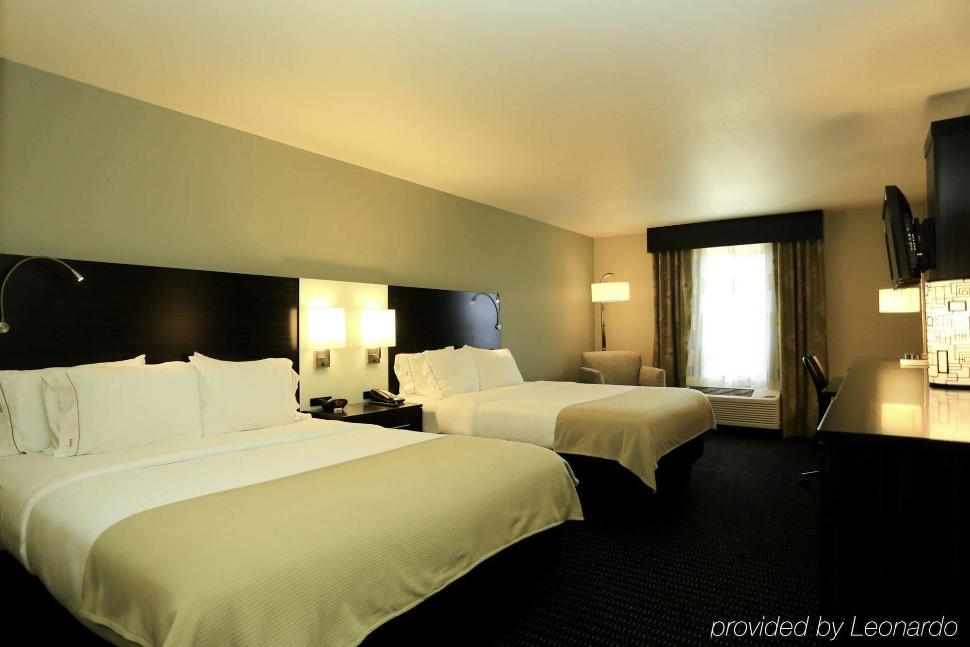 Holiday Inn Express & Suites Marion Northeast By Ihg Δωμάτιο φωτογραφία